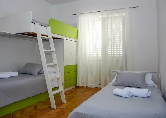 Crnika Apartment Mandre
