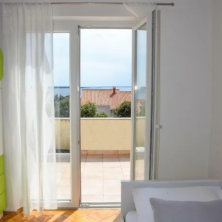 Crnika Apartman Mandre
